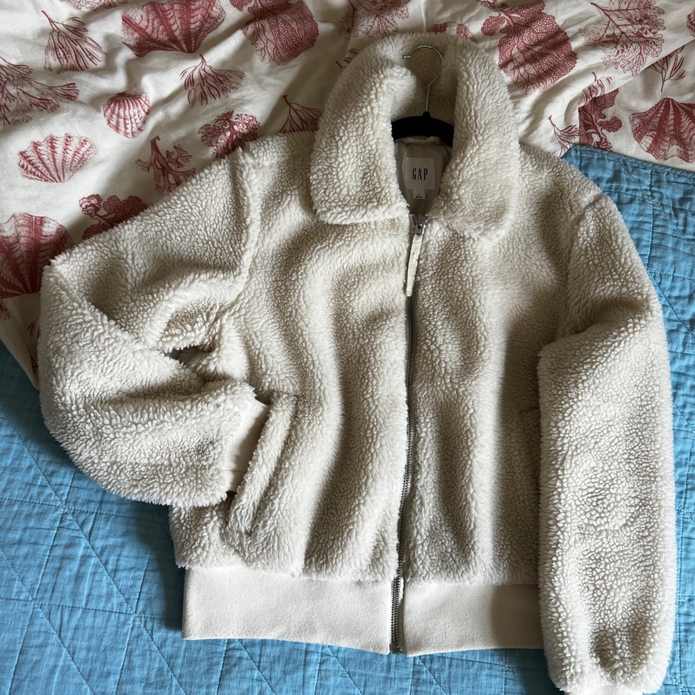 GAP Off-White Sherpa Jacket